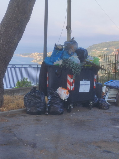 Sanremo: l'area della Madonna Pellegrina abbandonata a sé stessa, la sconfortata segnalazione di collantino doc Sanremo: l'area della Madonna Pellegrina abbandonata a sé stessa, la sconfortata segnalazione di collantino doc