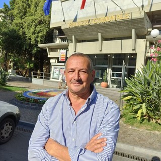 Diano Marina, Marcello Bellacicco presenta la sua 'giunta ombra': "Un organo 'virtuale' che continuerà a impegnarsi per la città" (video)