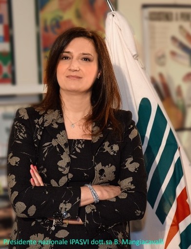 Infermiere: istruzione per l'uso. Intervista alla dott.ssa Barbara Mangiacavalli Infermiere: istruzione per l'uso. Intervista alla dott.ssa Barbara Mangiacavalli