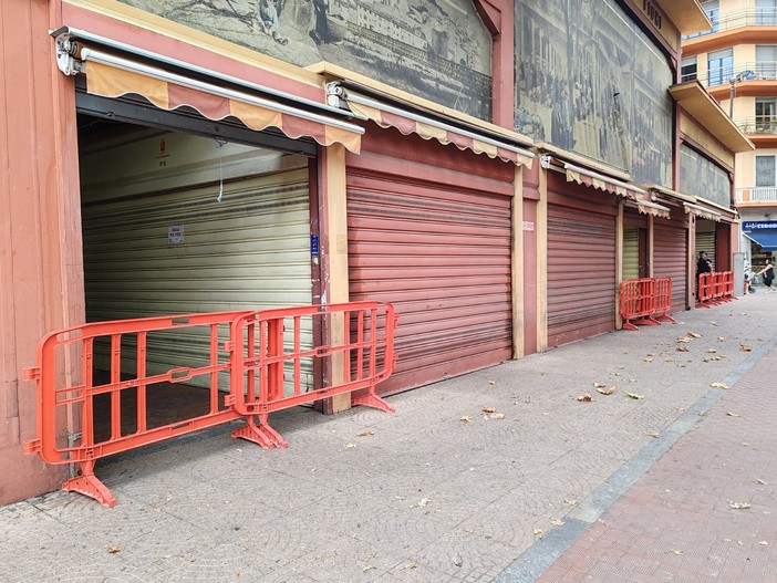 Incendio al mercato coperto di Ventimiglia, Confesercenti: "La priorità è l’immediata ripresa del lavoro" Incendio al mercato coperto di Ventimiglia, Confesercenti: "La priorità è l’immediata ripresa del lavoro"