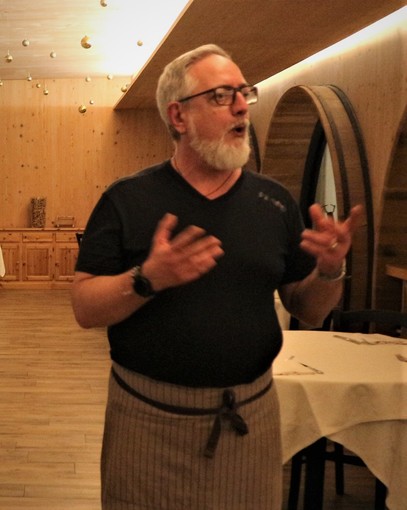 Sanremo: applausi per lo chef Sergio Sartor ed il suo menù con i fiori eduli Sanremo: applausi per lo chef Sergio Sartor ed il suo menù con i fiori eduli