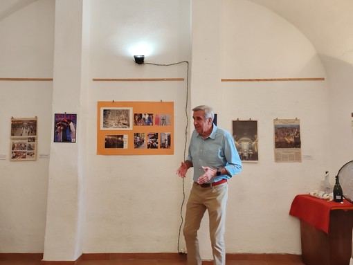 Mostra ‘New York, 11/9/2001: Attentato alle Torri Gemelle nella sede dell'UCD/ANPI a Bordighera Mostra ‘New York, 11/9/2001: Attentato alle Torri Gemelle nella sede dell'UCD/ANPI a Bordighera