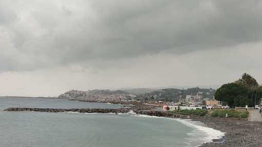 Temporali sul Ponente, miglioramento in serata: Arpal conferma l’allerta gialla sul Levante