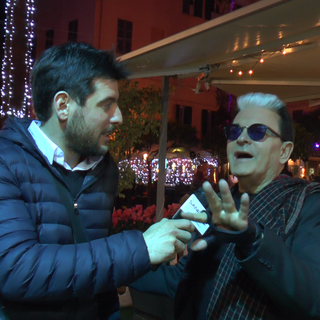 Da Malgioglio a Giorgio Moroder, da Mika a Gassman: quanti Vip in Piazza Bresca nella serata delle cover (VIDEO)