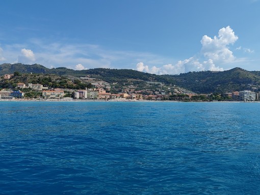 Gonfiabili in spiaggia, Pd Ventimiglia: "Perché non è stato coinvolto il Comitato di quartiere?"