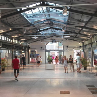 Imperia: nessun bar al mercato coperto, la replica di Oneglio "Bando vecchio della precedente amministrazione. Presto ne faremo uno noi" Imperia: nessun bar al mercato coperto, la replica di Oneglio "Bando vecchio della precedente amministrazione. Presto ne faremo uno noi"