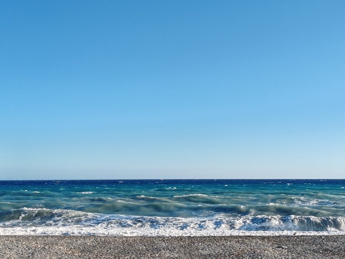 75enne rischia di annegare a Bordighera, quattro bagnini lo salvano: il plauso del Gruppo Alziamo i Toni 75enne rischia di annegare a Bordighera, quattro bagnini lo salvano: il plauso del Gruppo Alziamo i Toni