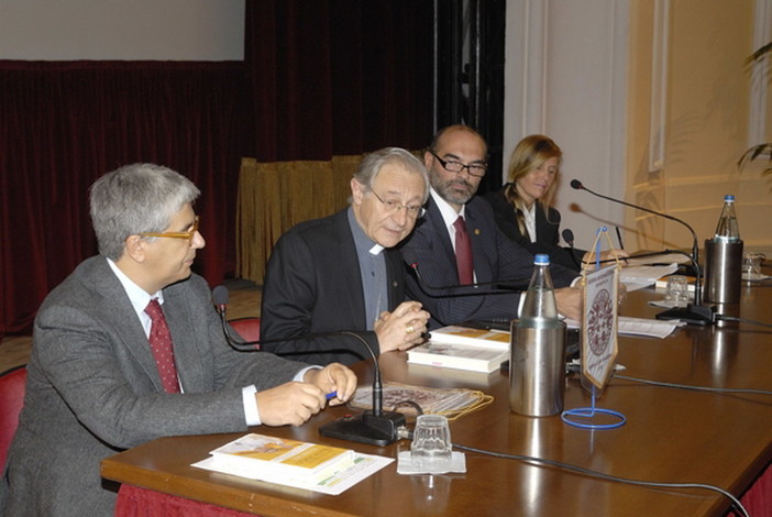 Sanremo: grandissimo successo per la presentazione del libro di Andrea Tornielli dedicato alla figura di Papa Bergoglio