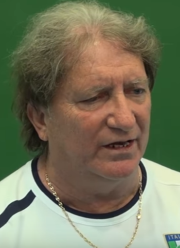 Calcio. Gli Irriducibili Sanremo piangono la morte dell'ex allenatore della Sanremese Mauro Viviani Calcio. Gli Irriducibili Sanremo piangono la morte dell'ex allenatore della Sanremese Mauro Viviani