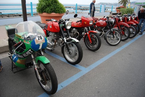 Santo Stefano al Mare: al via la quarta edizione del Moto Raduno, per tutti gli appasionati e non solo (FOTO) Santo Stefano al Mare: al via la quarta edizione del Moto Raduno, per tutti gli appasionati e non solo (FOTO)