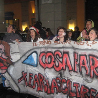 Gli studenti imperiesi sotto all'ex Cremlino