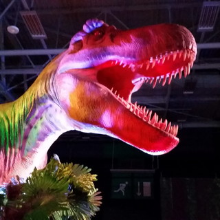 Parigi come Jurassic Park, fino al 31 agosto in mostra più di 70 specie preistoriche nel loro habitat naturale Parigi come Jurassic Park, fino al 31 agosto in mostra più di 70 specie preistoriche nel loro habitat naturale