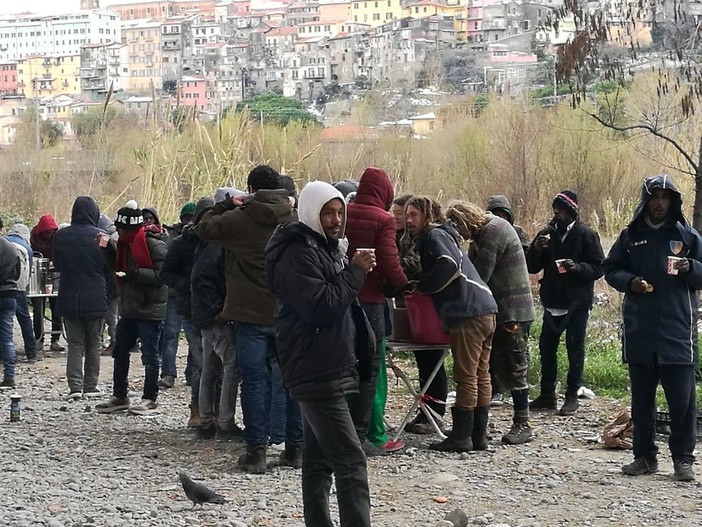 Manifestazione del 14 luglio a Ventimiglia: anche Rifondazione Comunista regionale sostiene 'Progetto 20k' Manifestazione del 14 luglio a Ventimiglia: anche Rifondazione Comunista regionale sostiene 'Progetto 20k'