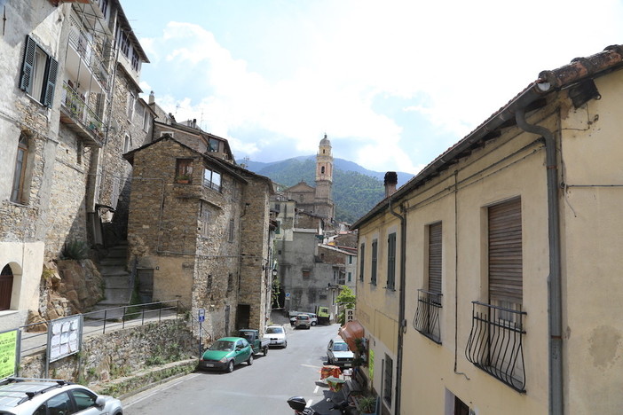 Montalto: acqua non potabile nel centro storico e si scatena la polemica tra opposizione e maggioranza