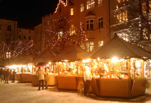 Ventimiglia: oggi il Villaggio di Natale lascia la città, casette e giostre danno appuntamento all'anno prossimo Ventimiglia: oggi il Villaggio di Natale lascia la città, casette e giostre danno appuntamento all'anno prossimo