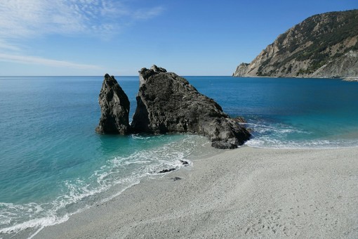 "Il mare per tutti", a Imperia la dodicesima edizione dell'iniziativa di Stella Maris dedicata alle persone con disabilità "Il mare per tutti", a Imperia la dodicesima edizione dell'iniziativa di Stella Maris dedicata alle persone con disabilità