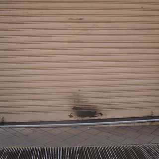 Sanremo: lanciata bomba molotov contro il centro scommesse 'Intralotto' in via Pietro Agosti