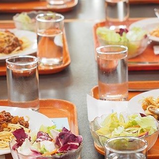 Imperia, lotta all'emarginazione e alla discriminazione lavorativa: nasce il progetto 'R-aggiungi un pasto a tavola"