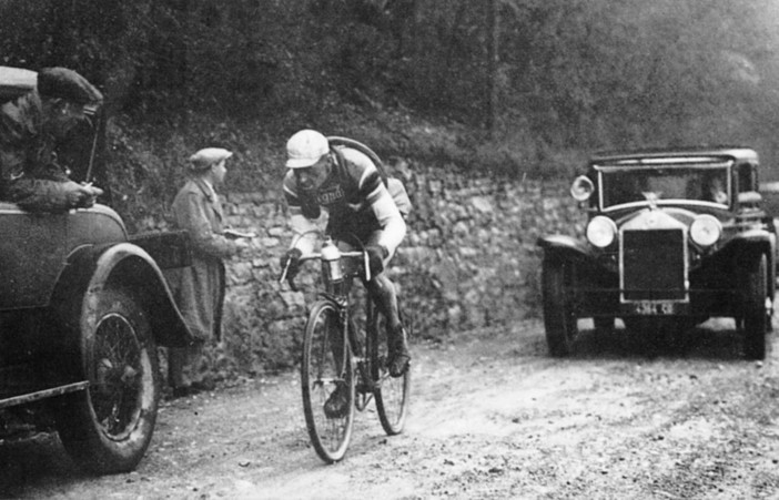 In occasione della 106ª edizione della Milano-Sanremo, ecco il racconto di Andrea Gandolfo della prima edizione (1907) In occasione della 106ª edizione della Milano-Sanremo, ecco il racconto di Andrea Gandolfo della prima edizione (1907)