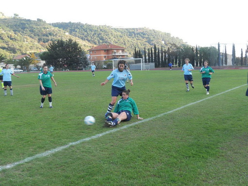 Calcio femminile: vittoria senza problemi (11-1) per la Matuziana sul Vecchio Levanto