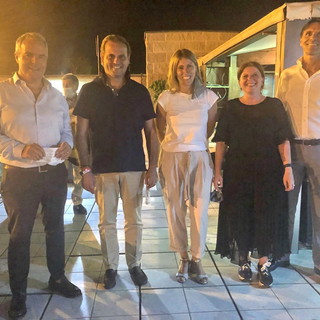 Grande partecipazione all’incontro organizzato ieri sera a Sanremo da Sara Tonegutti, Marco Viale e Carlo Biancheri a sostegno della candidatura alle prossime elezioni regionali di Marco Scajola e Chiara Cerri