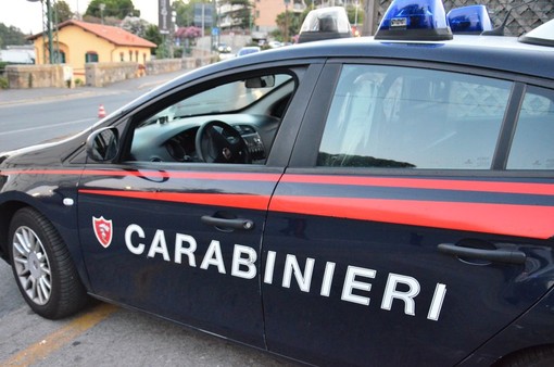 Imperia: 60enne legata e sequestrata in casa da quattro rapinatori a Poggi, indagano i Carabinieri Imperia: 60enne legata e sequestrata in casa da quattro rapinatori a Poggi, indagano i Carabinieri