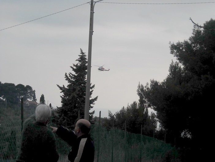 Le foto dell'arrivo dei soccorsi