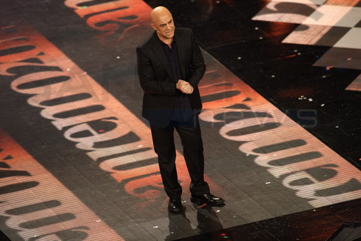 Festival #sanremo2014: la bellezza vista da Maurizio Crozza dal palco dell'Ariston "E' qui in Italia!" Festival #sanremo2014: la bellezza vista da Maurizio Crozza dal palco dell'Ariston "E' qui in Italia!"