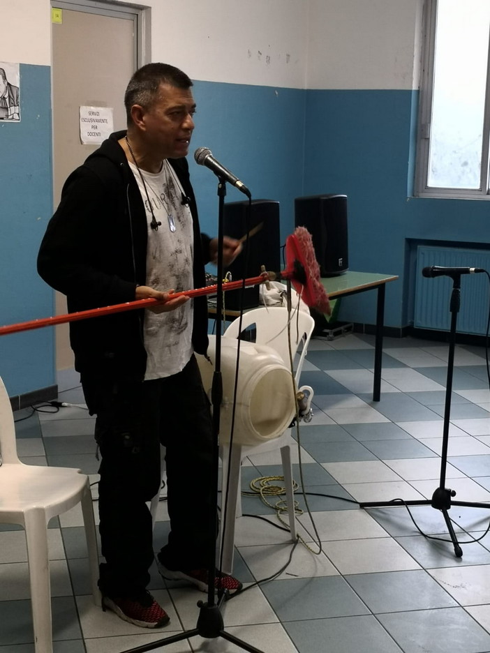 Ventimiglia: due giorni dedicati alla musica alla Scuola Media Cavour di Roverino (foto) Ventimiglia: due giorni dedicati alla musica alla Scuola Media Cavour di Roverino (foto)