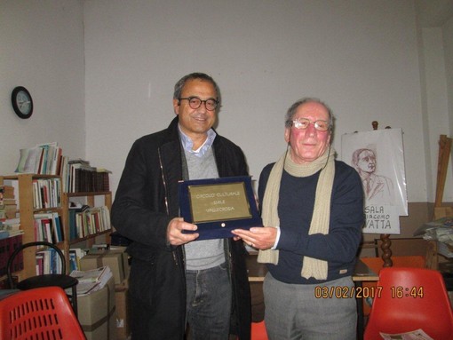 Vallecrosia: proseguono i venerdì culturali al circolo Smile. Ieri al centro della serata, i tatuaggi Vallecrosia: proseguono i venerdì culturali al circolo Smile. Ieri al centro della serata, i tatuaggi