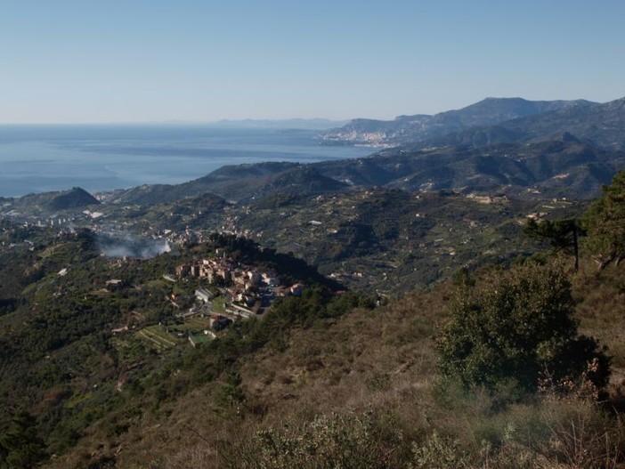 Seborga: escursione guidata con esercizi fitness, fino al monte Carparo mercoledì 6 gennaio
