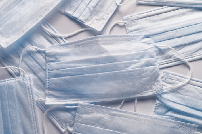 Dalla Francia: dal 23 giugno verrà revocato il coprifuoco e l'obbligo della mascherina all'aperto