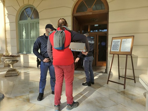 Imperia: manifestazione 'No Green Pass' in Prefettura, il PD "Richieste irricevibili, speriamo non vengano accolte"