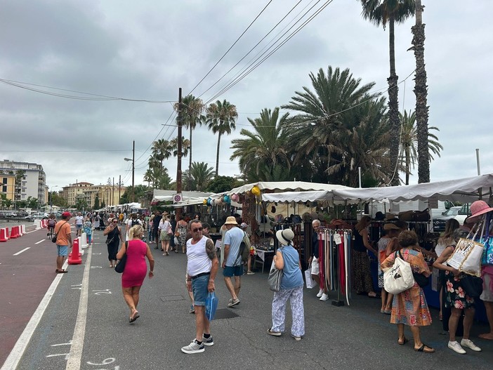 Sanremo: mercato ambulante bisettimanale e Annonario, Roberto Danieli "Sono due problemi da gestire separatamente" Sanremo: mercato ambulante bisettimanale e Annonario, Roberto Danieli "Sono due problemi da gestire separatamente"