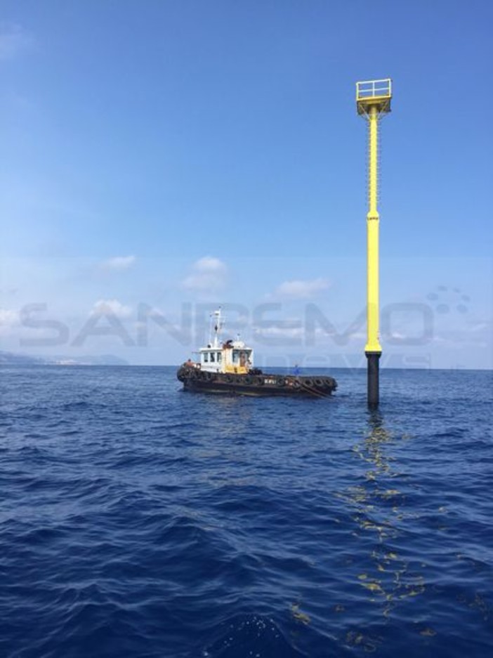 Santo Stefano al Mare: installata la Meda elastica al largo di Marina degli Aregai, che sarà collegata al museo di Area 24