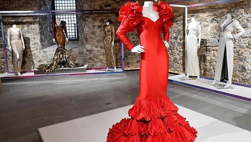 Mostra 'A far la moda comincia tu' dedicata a Raffaella Carrà al Forte di Santa Tecla a Sanremo Mostra 'A far la moda comincia tu' dedicata a Raffaella Carrà al Forte di Santa Tecla a Sanremo