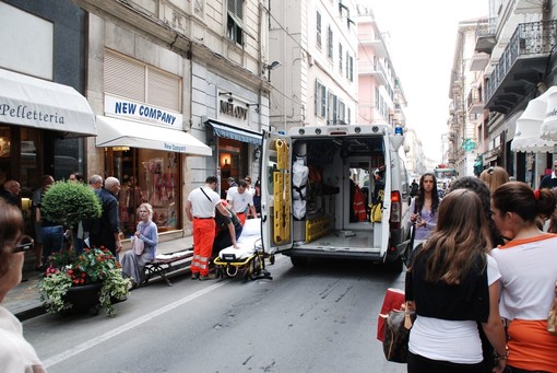 Anziana investita in via Volta a Sanremo, trasportata d’urgenza in ospedale