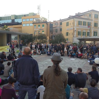 Sanremo: 200 partecipanti per la manifestazione 'No green pass' in piazza Colombo