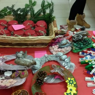Ventimiglia: grande partecipazione al Mercatino di Natale dell'Istituto dell'Infanzia di Roverino Ventimiglia: grande partecipazione al Mercatino di Natale dell'Istituto dell'Infanzia di Roverino