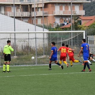 Calcio, Promozione. Dianese&Golfo-Taggia 2-4: grande spettacolo al 'Marengo' (VIDEO) Calcio, Promozione. Dianese&Golfo-Taggia 2-4: grande spettacolo al 'Marengo' (VIDEO)