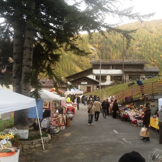 Triora: successo per la seconda edizione dei Mercatini di Autunno di Monesi