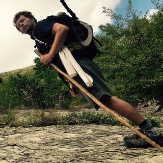 Una strana foto di Marco Maccarini in versione pellegrino