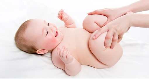 Al via due corsi gratuiti di massaggio infantile a Sanremo e Bordighera a cura del Centro Promozione Famiglia