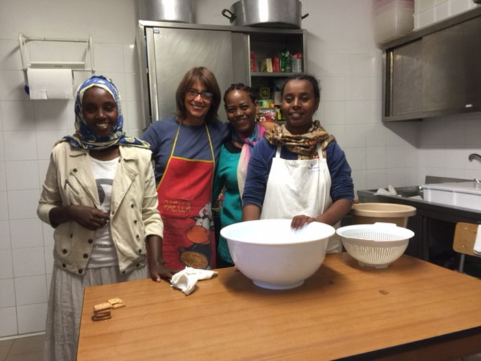 Dall'Inghilterra a Vallebona: quando aiutare i migranti diventa una passione. La storia di Maureen ed Ernesto