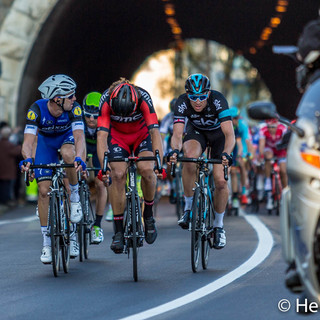 Ecco le foto di Henk Paling della Milano-Sanremo scattate all'uscita della galleria di Taggia
