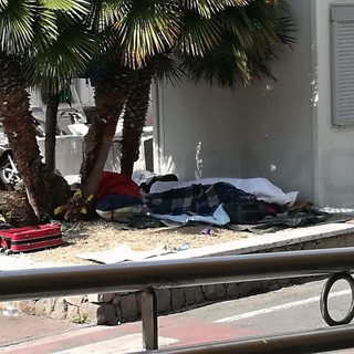 Ventimiglia: migranti, alcuni bivacchi in città dopo la pulizia del lungo Roja, ma la situazione resta sotto controllo