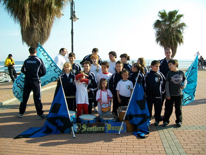 Sanremo: il 1° maggio, prima uscita del Sestiere Burgu di Ventimiglia alla Villetta