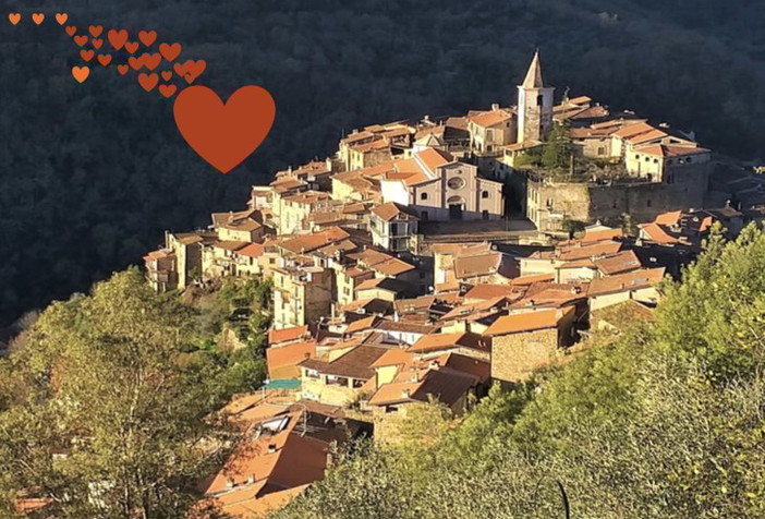 Apricale: domenica prossima appuntamento con il mercatino di prodotti locali e artigianali Apricale: domenica prossima appuntamento con il mercatino di prodotti locali e artigianali