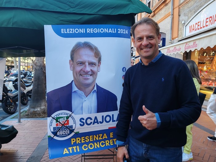 Verso le elezioni regionali, Marco Scajola incontra i cittadini di Ventimiglia al gazebo di Forza Italia (Foto e video) Verso le elezioni regionali, Marco Scajola incontra i cittadini di Ventimiglia al gazebo di Forza Italia (Foto e video)