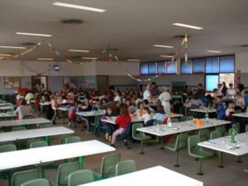 San Bartolomeo al Mare: refezione scolastica, pubblicate le note informative. Tariffe invariate per l'anno 2013-2014